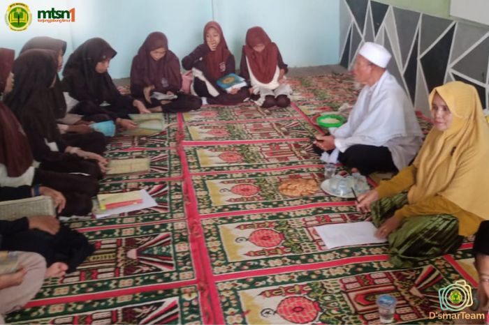 Tasmi' Hafalan Al-Qur'an Juz 30 kepada Guru Penguji