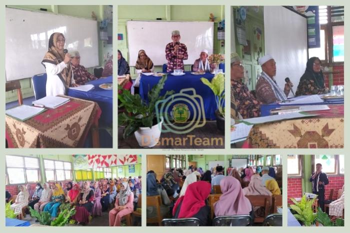 Sosialisasi AM kepada orang tua/wali murid kelas IX