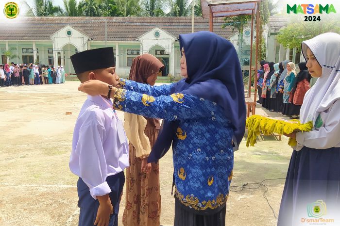 Wakabid Kurikulum menutup Kegiatan Matsama Peserta Didik Baru Tahun Ajaran 2024/2025